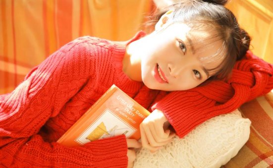 俏皮美女性感甜美女生私房照片