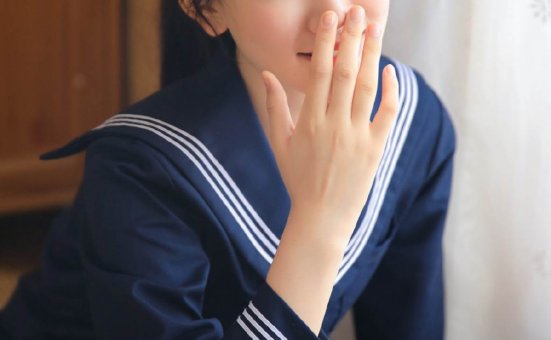 极品美女大学生成熟诱惑性感写真