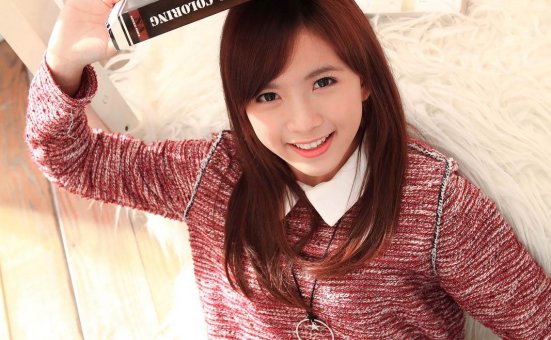 巨乳网红美女唐馨baby制服诱惑自拍高清美女图片