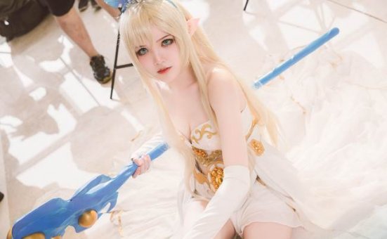 长腿性感美女cosplay英雄联盟迦娜图片