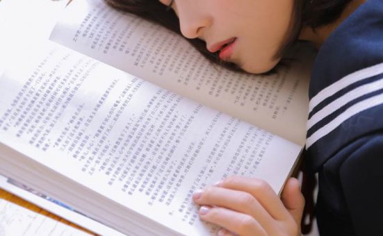 日系萝莉美少女诱人制服写真图片