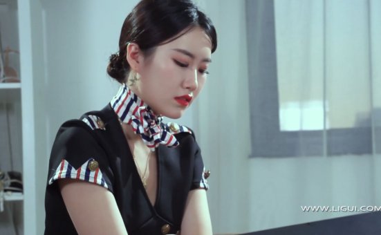 [Ligui丽柜] 2020.11.03 HD视频《莲秘空姐》子晴 [1V-228M]