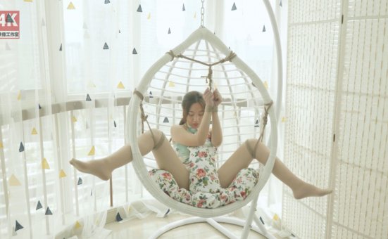 [Ligui丽柜]HD视频 2020.08.20 旗袍肉丝吊椅（下） 星雨[1V／243MB]