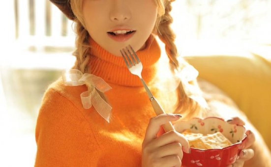 贝雷帽美女甜美清新性感写真