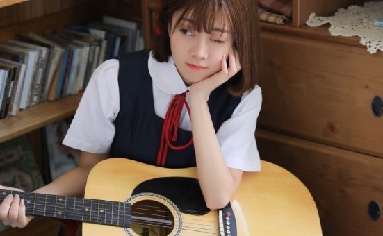 文艺美女制服秀大胆诱惑写真