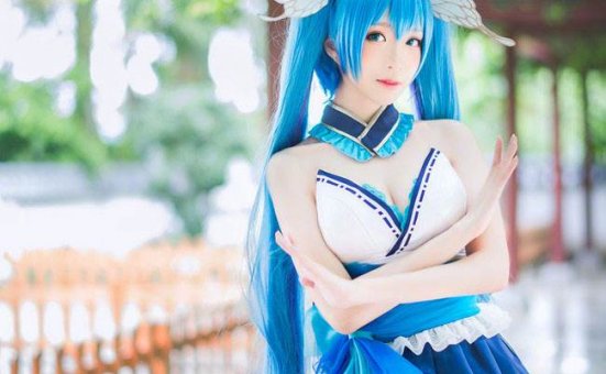 初音未来cosplay爆乳美腿喷血福利诱惑写真