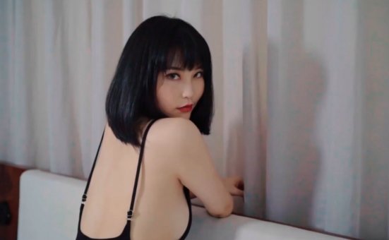 [YouMi尤蜜] 视频 小影 花似伊柳似伊 [1V]