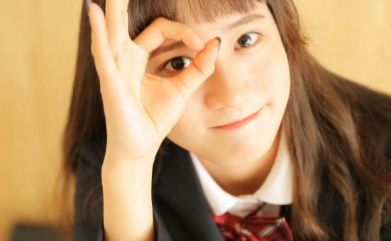 国中美女学生妹性感制服诱惑写真