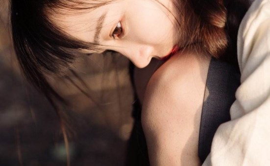 清纯萝莉学生妹制服写真图片