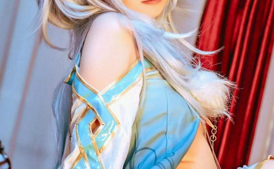 [Quan冉有点饿] 芙洛伦-妙手回春 少女前线 –  [66P – 170MB]