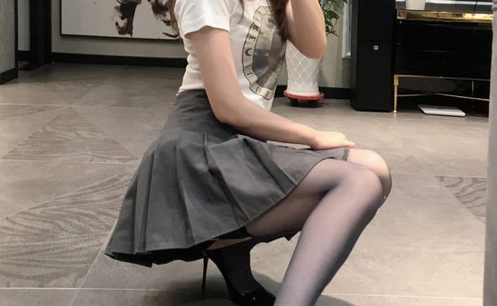 美少妇麋鹿Monroe高丝美脚写真合集 85套 [4660P-10.7G]