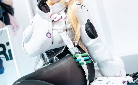 焖焖碳 – 交错战线 莉普斯 [18P-36MB]