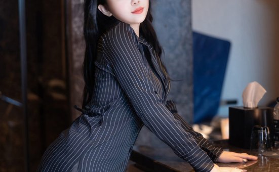 白洁Bseeie 《少妇诱惑》原版写真 [48P-292MB]