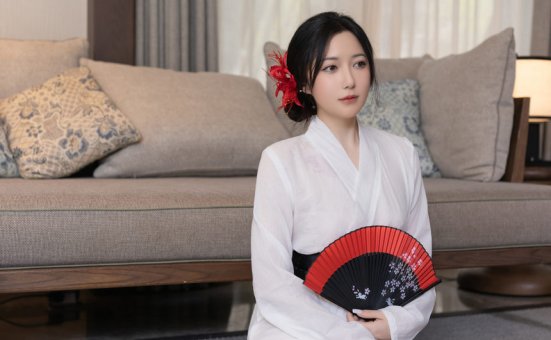 鱼子酱《寂》原版写真  [122P-1.46G]