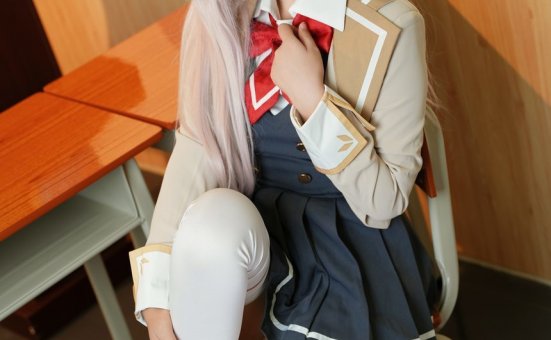 喜欢爱理吗-不时以俄语轻声遮羞的邻座艾莉同学[30P-135MB]