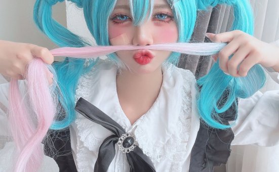 PoppaChan – Hatsune Miku [22P-40M]