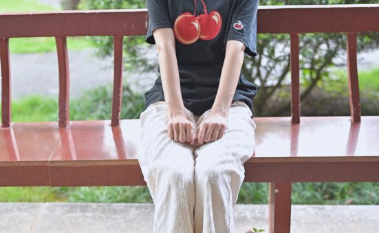 凝思摄影 NO.031 小睿-T恤、短白袜、平底鞋[144P+1V／5.27GB]