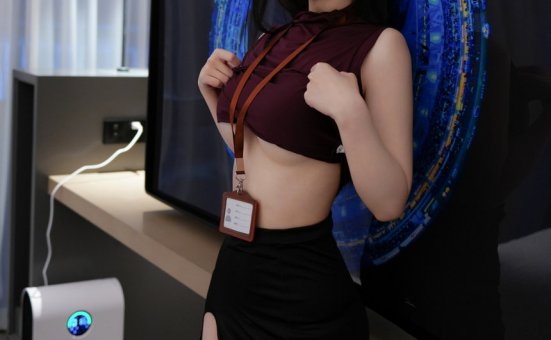 [XiuRen秀人网] 2025.12.22 No.11135 烧烧小桃 [68+1P]