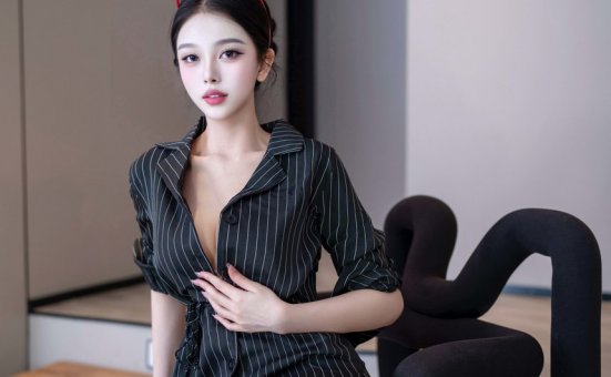 [XiuRen秀人网] 2025.12.26 No.11160 诺诺子 [76+1P]