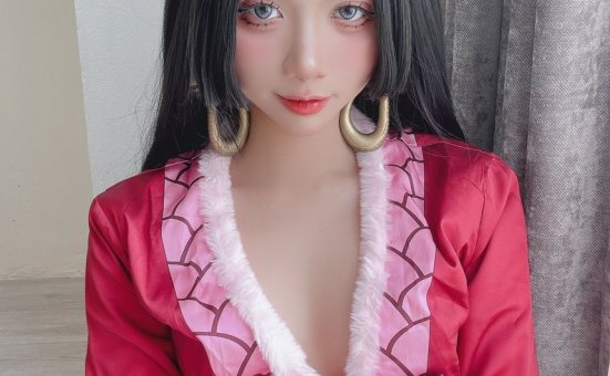 PoppaChan – Boa Hancock[52P+6V-147.1M]