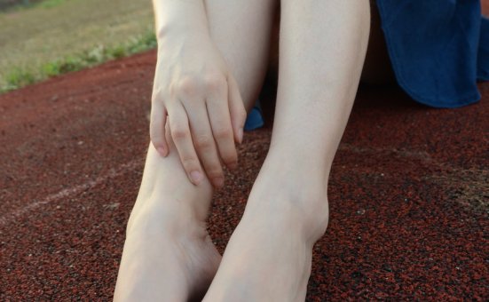 [战前女神] 恋足美腿棉袜女神级摄影套图 138 [115P+274M]