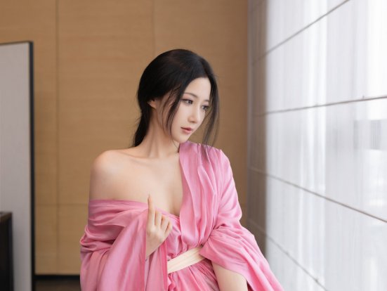 鱼子酱《月影纱 》原版写真 [120P-1.29G]