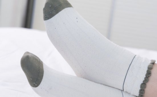 物恋传媒 No.2587 面面-板鞋、白棉袜、裸足 [143P1V-3.65GB]