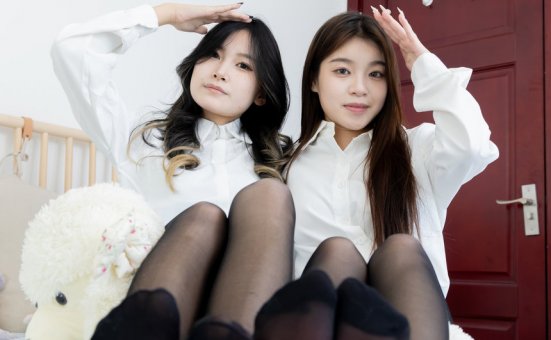 物恋传媒 No.2590 闪闪&贝壳-高跟鞋、薄黑丝、ol制服 [163P1V-5.09GB]