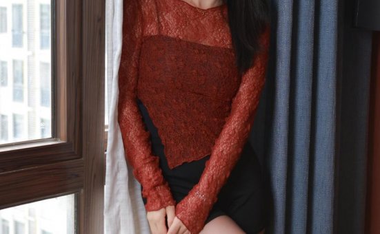 [IESS异思趣向] 2025.11.14 丝享家 2210 小婕《玉姐天花板（下）》[90P-102MB]