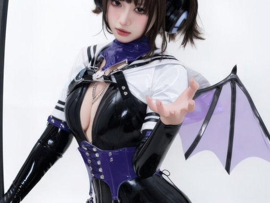 柒柒要乖哦-白棚胶衣[78P-230MB]