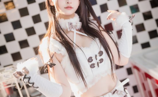 神楽坂真冬 –  毛绒白兔 [75P+2V-316MB]