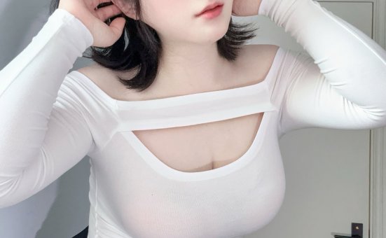 Zyra秋 –  妈妈的裙子[47P-215.9M]