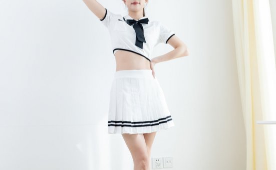 物恋传媒 No.2611 菜菜-高跟鞋、薄白丝、裸足 [160P1V-5.05GB]