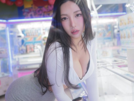 Donggeuran – Sapporo Indoor [236P-4.35G]