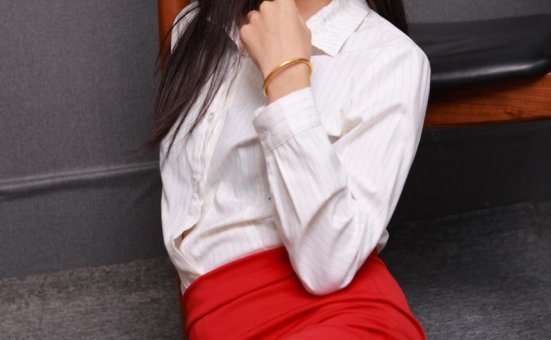 [IESS异思趣向] 2025.12.28 丝享家 2250 美子《蓝色美甲（下）》[87P-99MB]