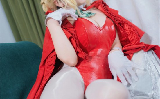 阿半今天很开心 – FGO 尼禄圣诞节[71P-580.1M]