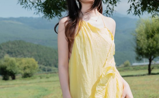 年年nnian – NO.157 绿茵 [83P-890MB]