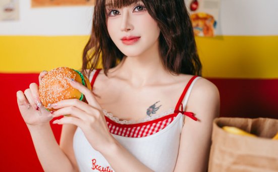 鹿八岁baby – 麦门打工日记 [17P-490MB]