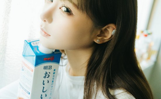 蠢沫沫 –  牛奶[22P-252.1M]