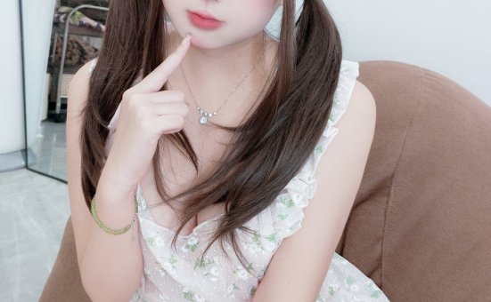 日奈娇 –  小围裙[]