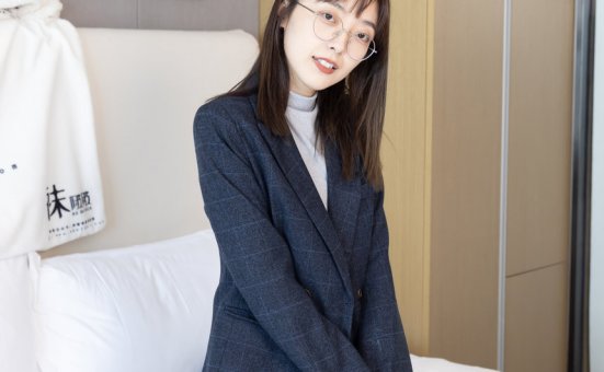BoBoSocks袜啵啵 No.709 稚予-平底鞋、厚灰丝、裸足、ol制服 [156P1V-6.12GB]