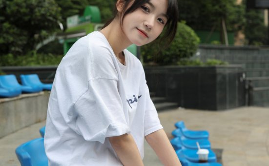 她们印象 No.053 莹莹 [156P1V-2.61GB]