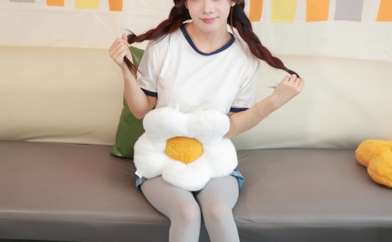 丝恋摄影 NO.065 小梦-牛仔短裤   厚灰丝袜  白色小皮鞋[240P+1V／4.46GB]