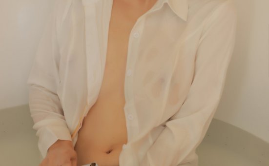 尹甜甜 《女管家》 原版写真
